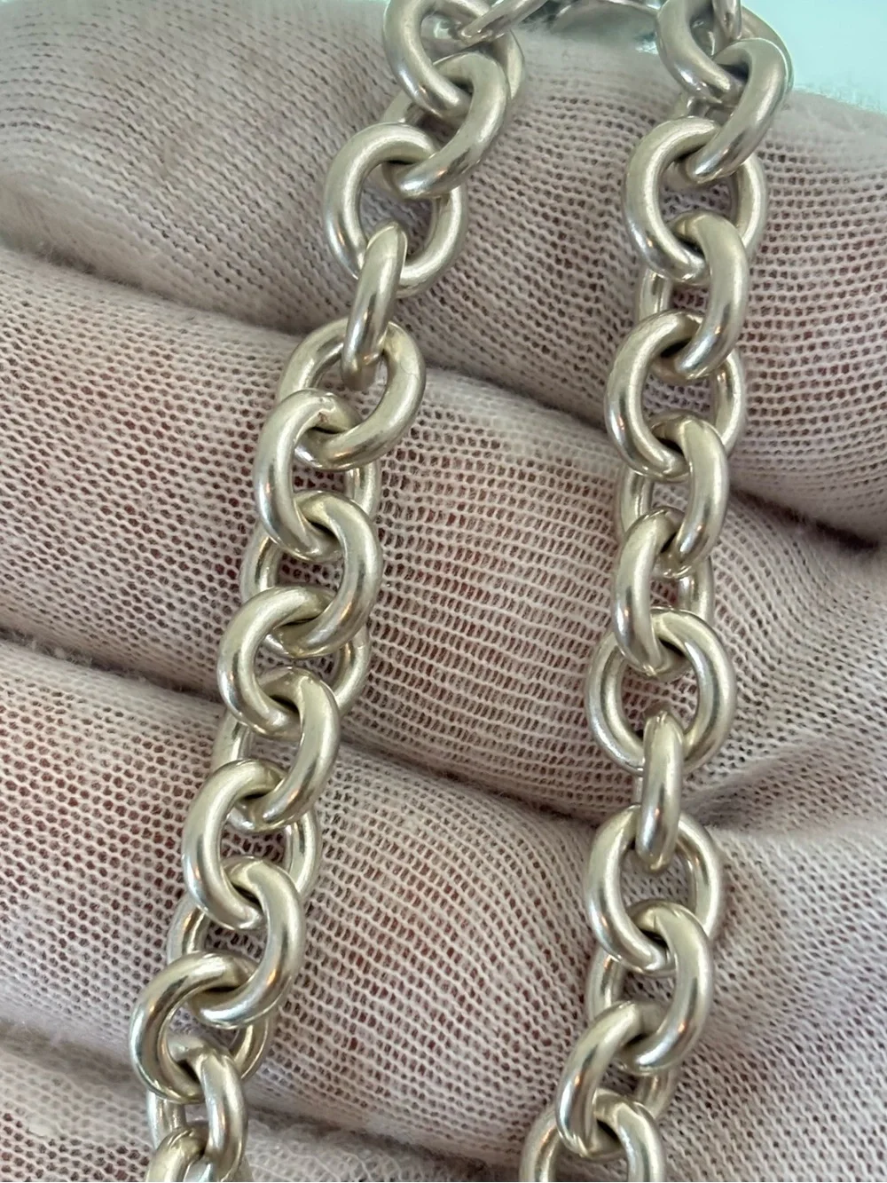 Tiffany & Co. Return to Tiffany Oval tag Bracelet 6-6.5